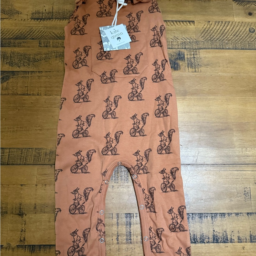 Kate Quinn Squirrels On Bikes Knotted Tie Jumper